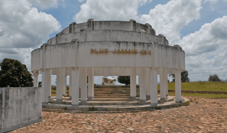 Burundi Traditional Architecture: Building Styles & Designs burundi traditional archtecture