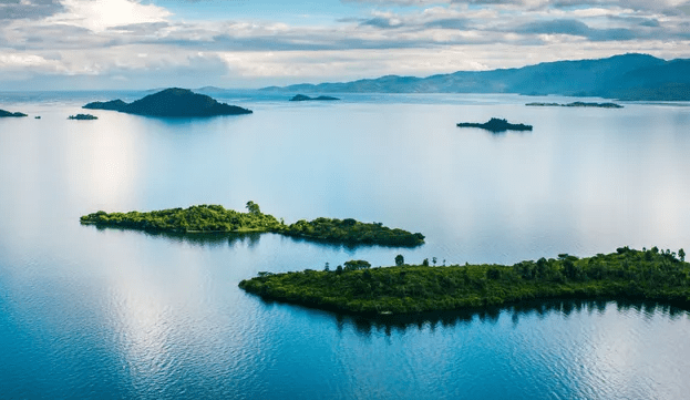 Rwanda Lake Kivu & Burundi Tanganyika: Twin Lakes Tour napoleon island