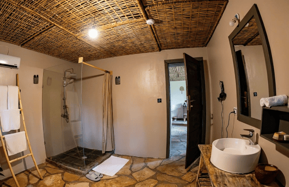 Community-Run Lodge Kinigi